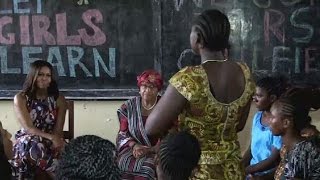 Michelle Obama and her girls in Liberia
