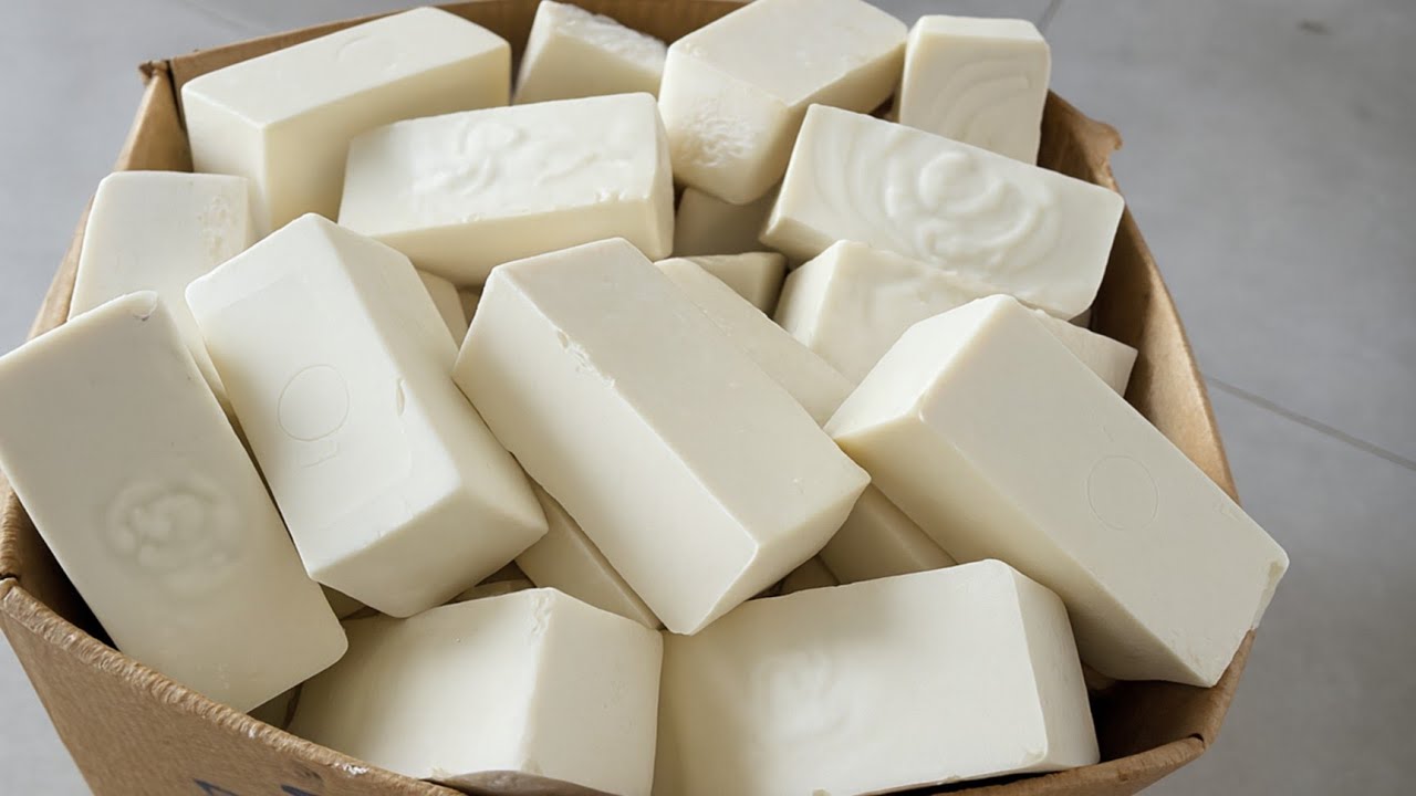 É Só Bater 1L e Meio de ÓLEO USADO no Liquidificador com Água Sanitária e Açúcar 😮