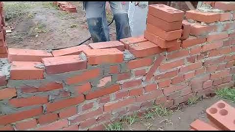 Drunk Bricklayer besoffen bei der Arbeit