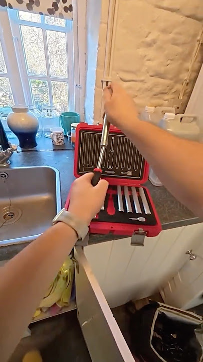 The best tool for fixing taps! #howto #diy #asmrsounds #asmr foryou #shorts #subscribe #tools