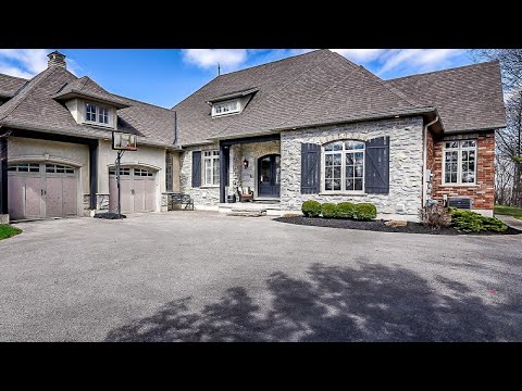 72 Tutela Heights Road, Brantford, Ontario Presented by Zan Molko.