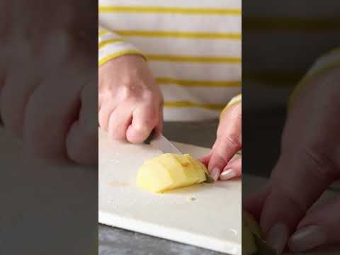 Apple Pie Bars Short