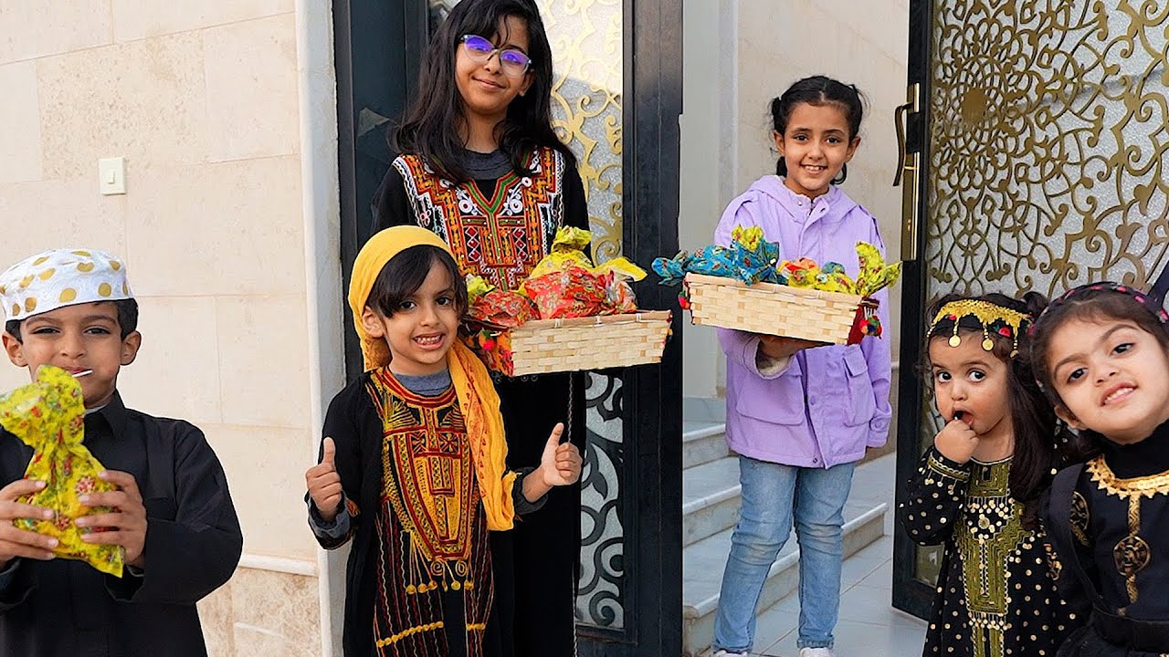 قرقيعان لانا ونواف وجوجو !!يدورون على البيوت ويغنون