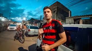 Gangster pentru o zi în cea mai criminală favelă din Rio 🇧🇷