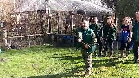 A spear-thrower (atlatl) in slow motion