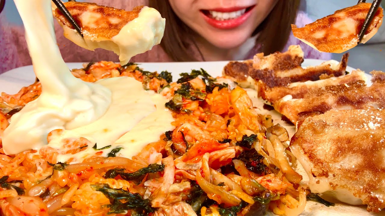 餃子🥟×クリームキムチ炒飯 ASMR【咀嚼音/Mukbang/Eating/Sounds】【日本語字幕】