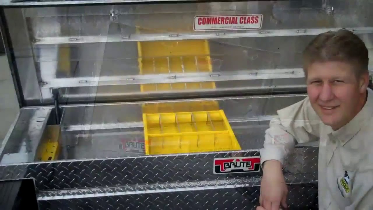 BRUTE Full Lid Tool Box