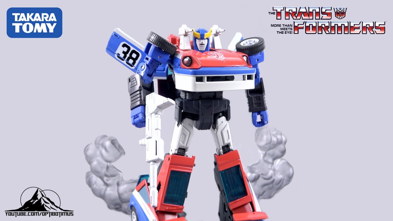 ⁣@takaratomychannel@TransformersOfficial Masterpiece MP-19+ SMOKESCREEN Video Review