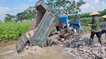 3 Công nông Chở gạch sa lầy kéo nhau | 3 homemade trucks carrying stranded bricks pulling each other