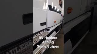 Adding Custom Decal Stripes @rvhaulers