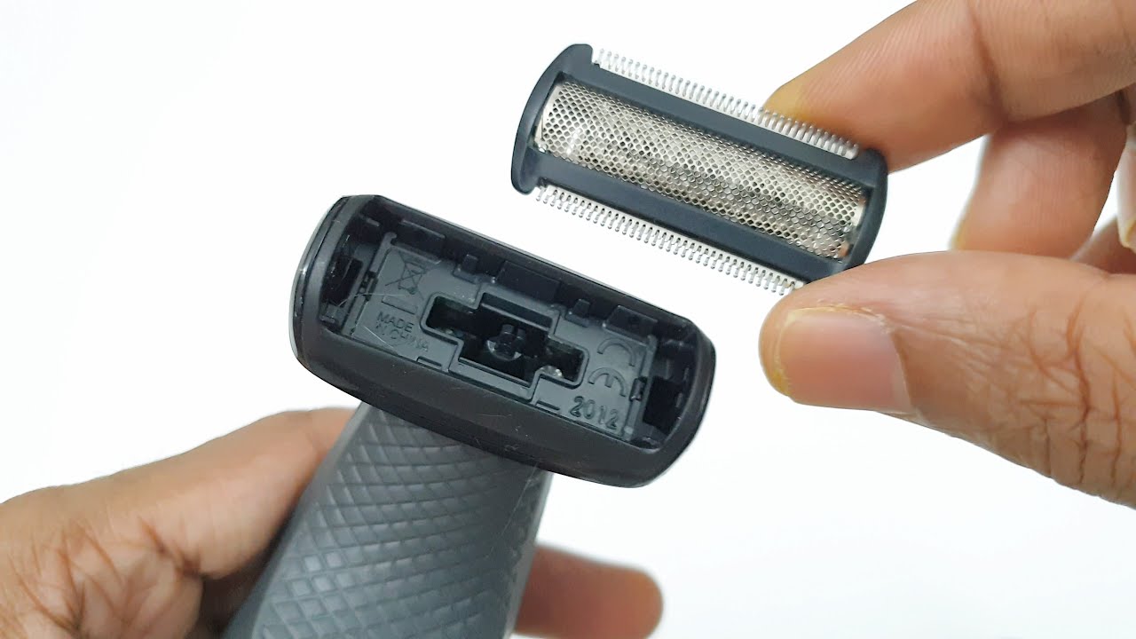 how to clean blade of philips trimmer