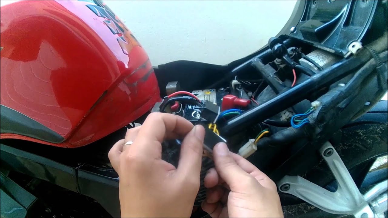 Problema Eletrico da comet GTR  Resolvido Tutorial