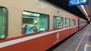 【北部的烈火戰車】台鐵 E200電力機車+莒光號 653次 往彰化 松山站 進站