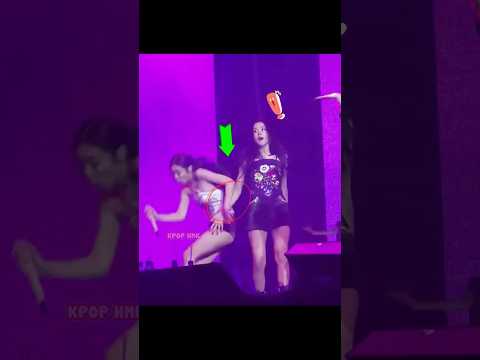 Jisoo Saves Jennie