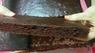 كيك الشوكولا الرائعة بالزبدة Best Butter Based Chocolate Cake