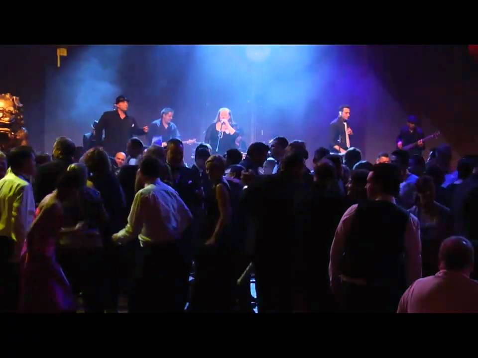 Oh What a night December 63 - The Hum @ the Melbourne Exhibition Centre