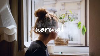 Sasha Sloan - Normal [Lyrics]