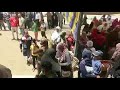 سيدات الغنايم بأسيوط يستقبلن المحافظ بالزغاريد بلجان الإستفتاء سيدات الغنايم بأسيوط يستقبلن المحافظ بالزغاريد بلجان الإستفتاء