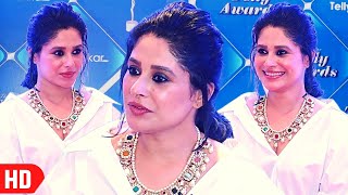 Uff KADAK ? Shubhaavi Choksey Looks H0T In White Open Shirt & Necklace at Indian Telly Awards 2023