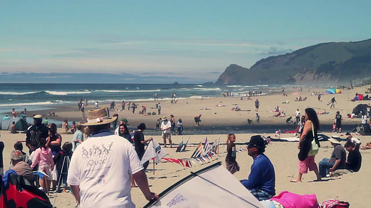 Oregon Coast Summer Kite Festival 2010 [HD]