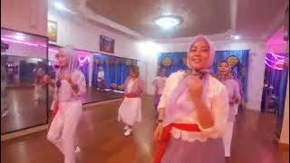 Tamasya ke binariya line dance. Choreographer by Julaeha Pangngulu (INA)