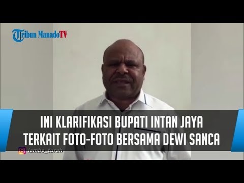 Ini Klarifikasi Bupati Intan Jaya Terkait Foto foto Bersama Dewi Sanca