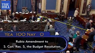 WATCH: Sen. Rand Paul CALLED OUT for not wearing a mask on Senate floor