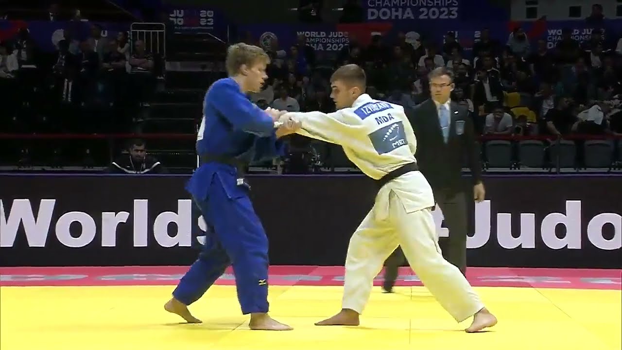 2023.05.08 • 66.27kg  IZVOREANU Radu (MDA) • World Championschips Seniors (DOHA)