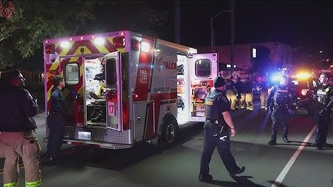 Three security guards injured following stabbing at Pacific Beach bar