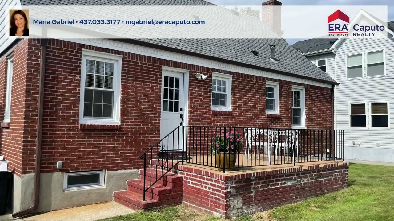 24 Tulip Lane, New Hyde Park, NY 11040