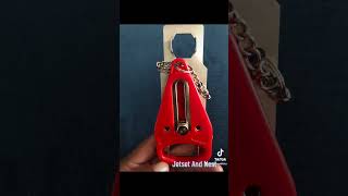 ✈️🔑🙏🏾Stay safe while you travel! This is all you need! Info in comments #traveltips #safteyfirst ✈️🔑🙏🏾Stay safe while you travel! This is all you need! Info in comments #traveltips #safteyfirst