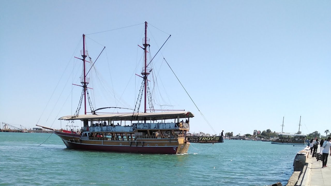 جولة ممتعة في مرسين الجميلة،،، 🕊️.             بالأسواق والحدائق والشوارع.