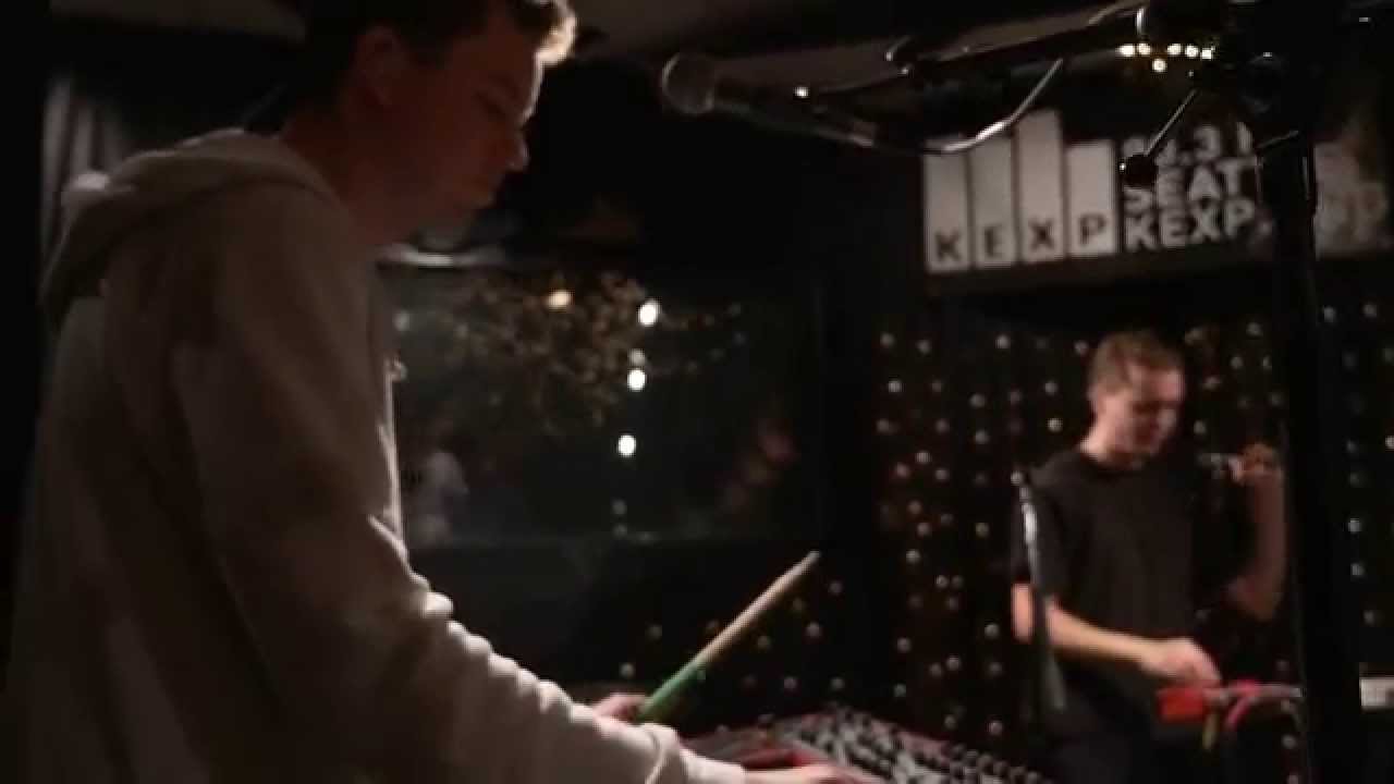 YouTubeでLemonade - Stepping (Live on KEXP)を視聴 YouTubeでLemonade - Stepping (Live on KEXP)を視聴