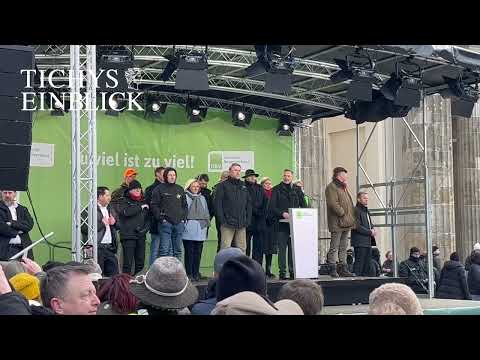 Christian Lindner wird auf der Demonstration der Bauern und Unternehmer in Berlin ausgebuht