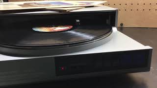 Realistic LAB-1600 Turntable - YouTube