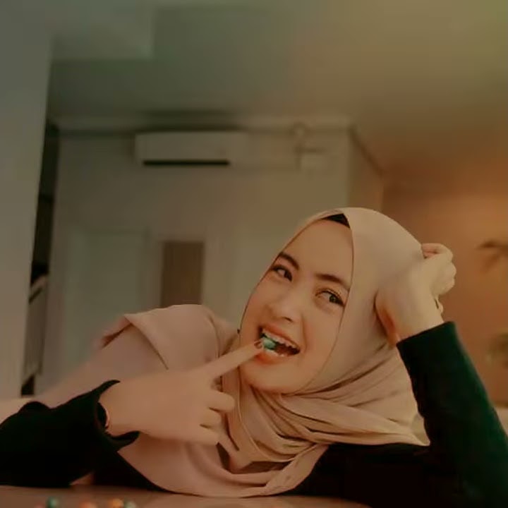 Quotese litersasi menggunakan lagu 'tresno ra bakal ilang' mirip dengan hendra budiono