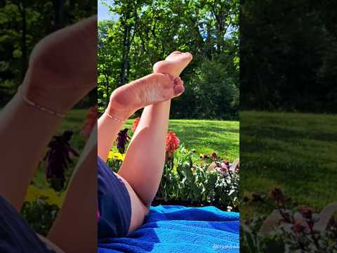 walking on a dream #foot #feet #pedicure #lifeisbutadream #goddess
