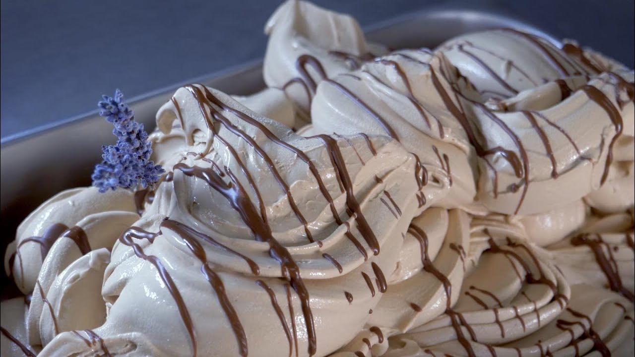 Gelato al caramello salato alla lavanda - 