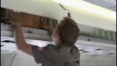overhead compartments suck!
