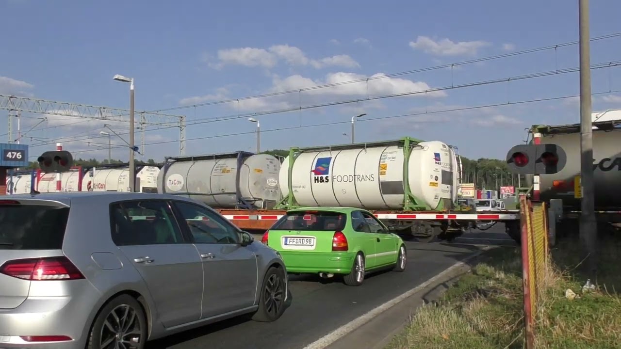 Przejazd kolejowy Słubice (PL) - 2.7.2023 / Railroad crossing