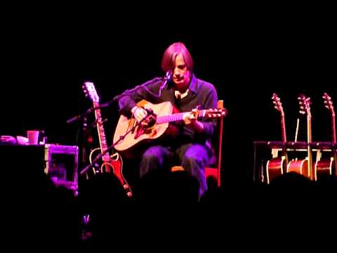 Video: Jackson Browne Neto vrijednost: Wiki, oženjen, obitelj, vjenčanje, plaća, braća i sestre