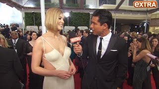 rosamund pike golden globes dress