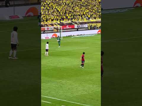 鹿島アントラーズ 英: Kashima Antlers 柏レイソル 英: Kashiwa Reysol