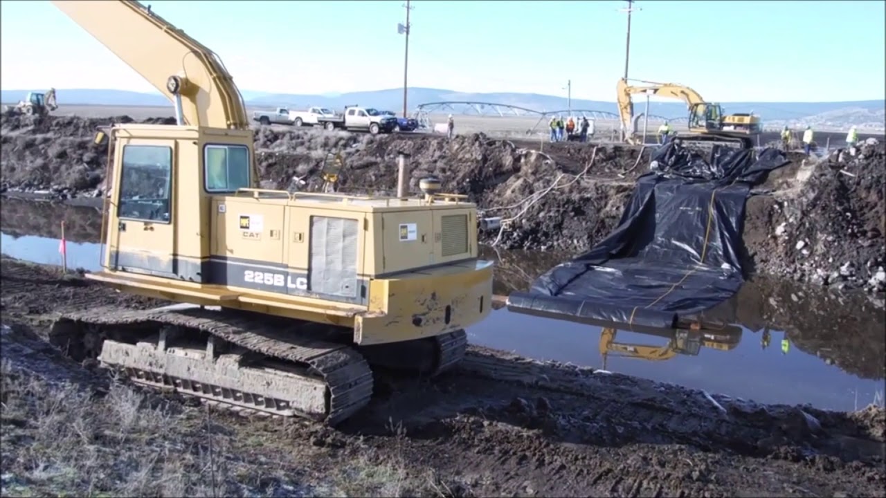 12ft AquaDam, Canal Isolation for Pump Station, Klamath Falls, OR 2015