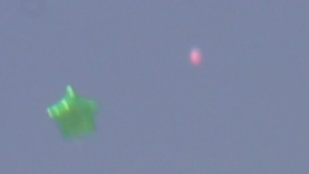 Red Orb passes green star marker