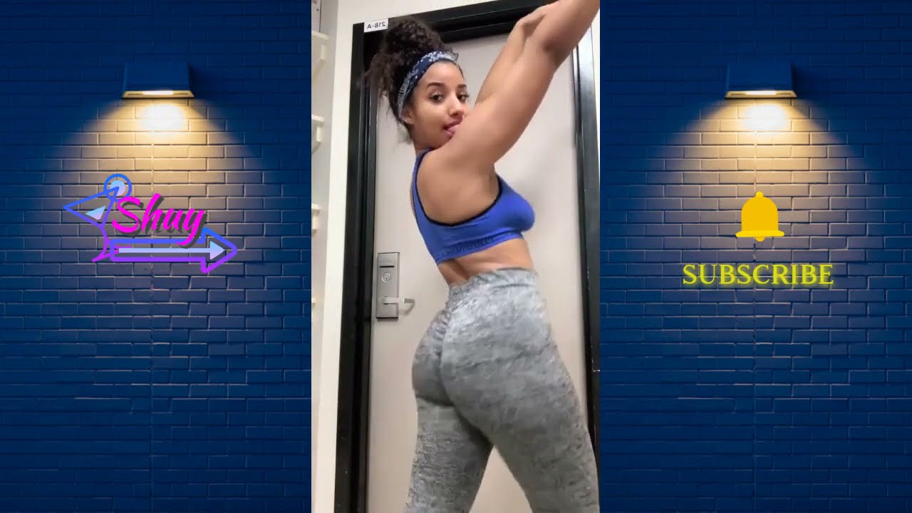 Girl Twerking In Yoga Pants