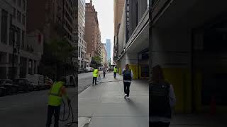 Walking 33rd Street between 5th & 6th Avenues, New York City!