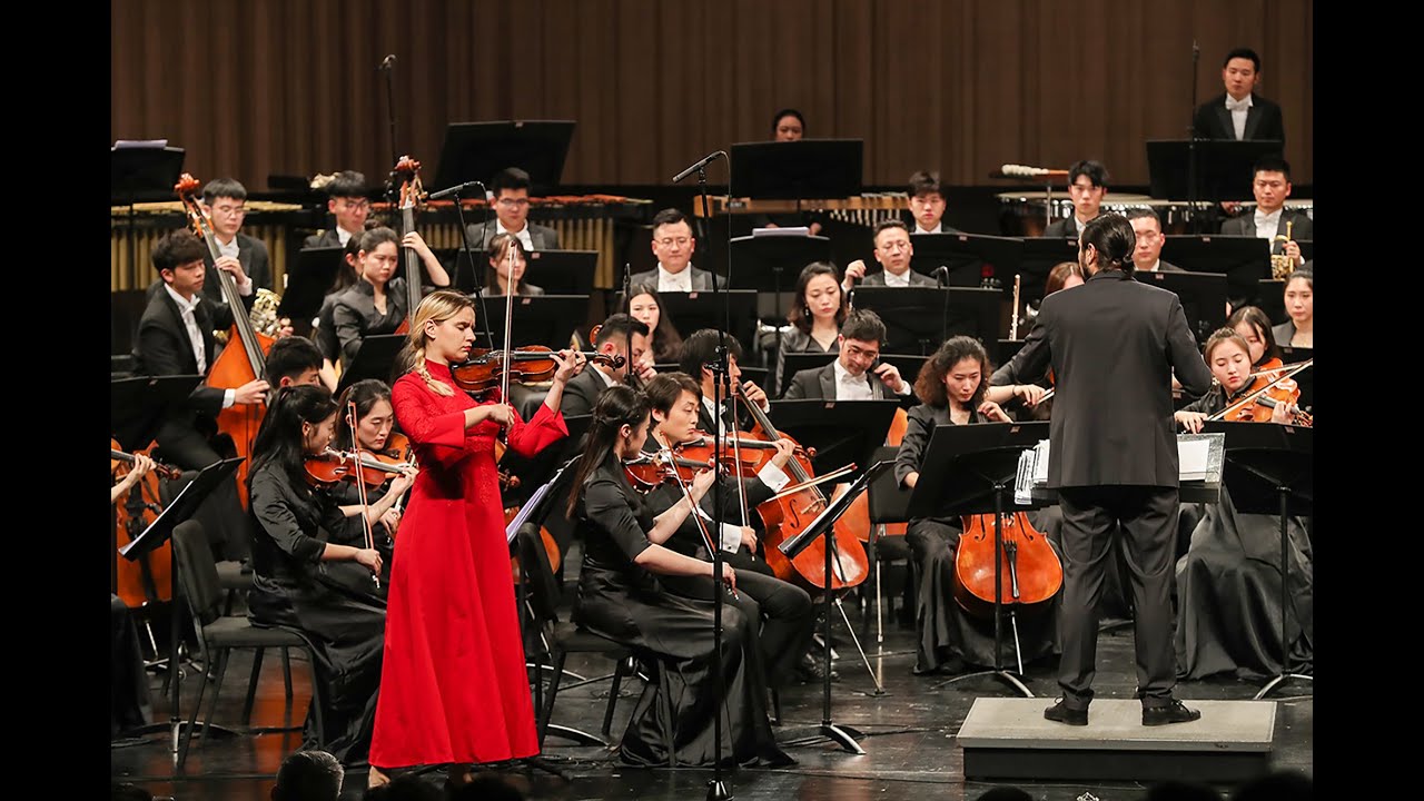 Kristina Bulat - The butterfly lovers violin concerto 梁祝小提琴协奏曲 Kristina Bulat - The butterfly lovers violin concerto 梁祝小提琴协奏曲
