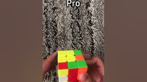 Rubik’s Cube: Noob vs Pro vs Hacker