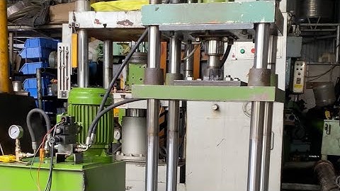 Com bo máy ép thủy lực 4 trụ 25 tấn giá chỉ 20triệu @thuylucnhatbai Lh.0985324456